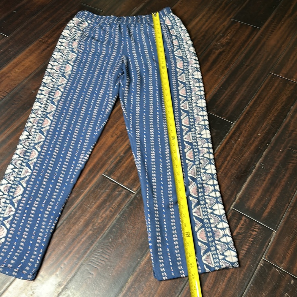 Bcbg Maxazria Lightweight Pants Pattern Print Res… - image 2